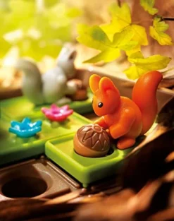 SmartGames Squirrels Go Nuts! Travel Game For Ages 6-Adult -Classic Board Game Shop 41BBNmwfHnL