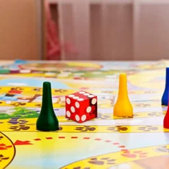 FOMIYES Mini Toys Liars Dice Educational 4Pcs Precision Acrylic Dices 19mm Casino Craps Dice With Razor Edges And Corners Entertainment Dies Set Game Pieces For RPG Poker Cars Suit Car Toys -Classic Board Game Shop 41hp5wtsPvL