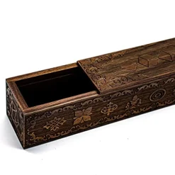 UDIXI Wooden DND Dice Box, Rectangle Wooden Dice Box For Dice Storage, Walnut Dice Box With Slide Lid (Sword) -Classic Board Game Shop 51JbJPeYgAS